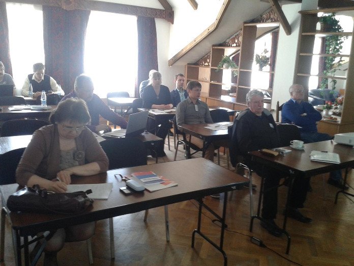 Конфликтологи в поисках модели устойчивого развития России Конфликтологи в поисках модели устойчивого развития России