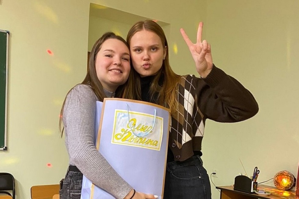 Караоке вечер и акция 'Тайный Санта' Караоке вечер и акция 'Тайный Санта'