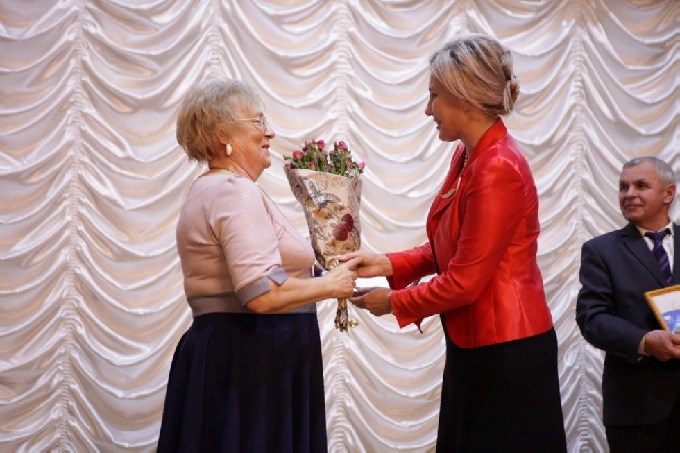 �� ������������� ����������� � ���������� ��������� ��� �������� 100-����� �����