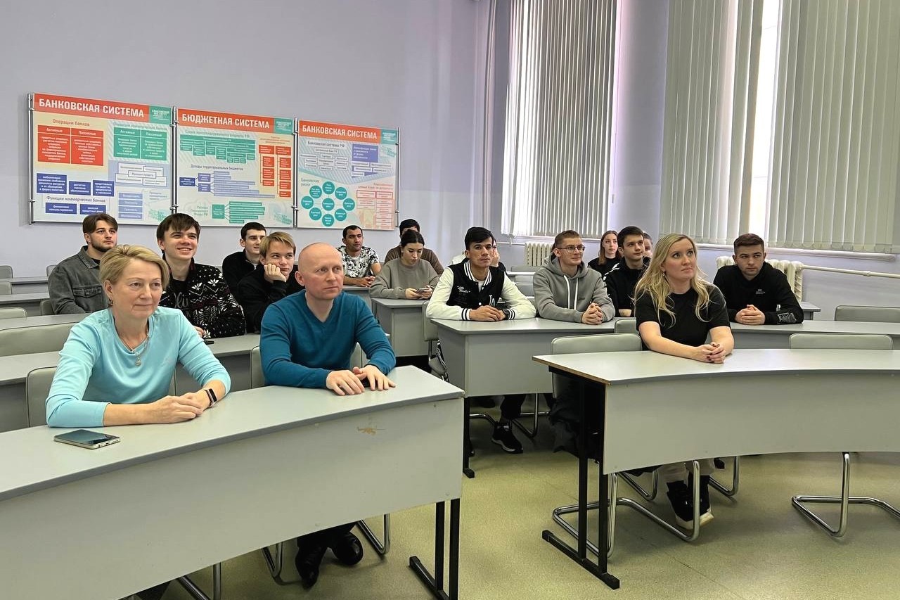 ФАНК: в чем феномен счастья, обсудили студенты Елабужского института КФУ ФАНК: в чем феномен счастья, обсудили студенты Елабужского института КФУ