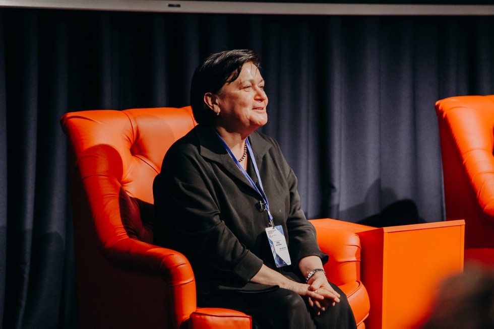 ������������� ����������� �� ������������ ������ ���� ������ � ���