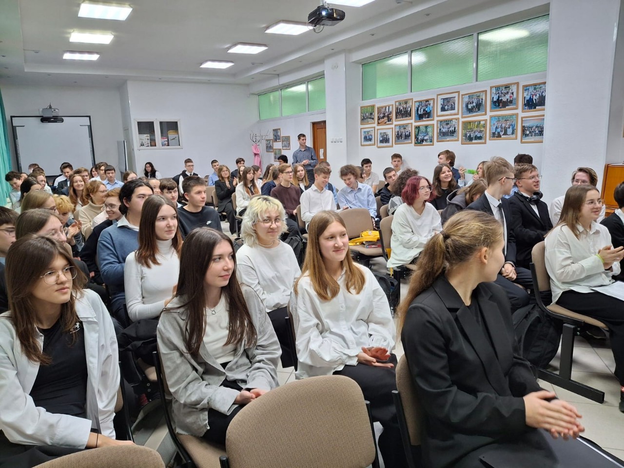 Представители Совета ветеранов КФУ посетили лицей №131 Представители Совета ветеранов КФУ посетили лицей №131