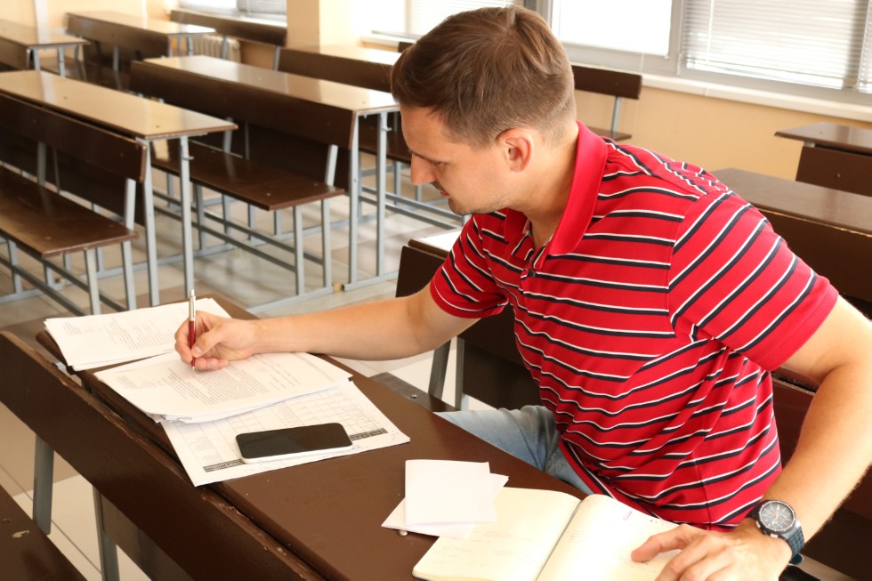 ������ ����� ����