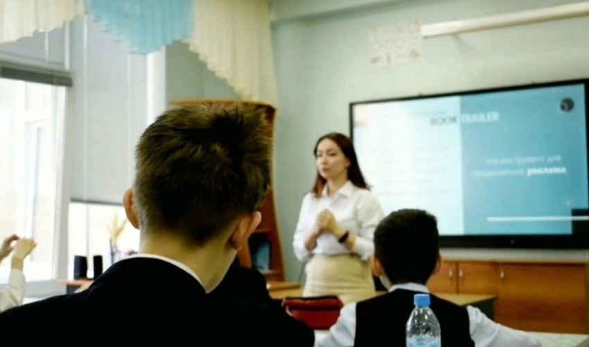 Студентки Елабужского института КФУ ? победители 1 тура Международного конкурса 'Книга будущего' Студентки Елабужского института КФУ ? победители 1 тура Международного конкурса 'Книга будущего'