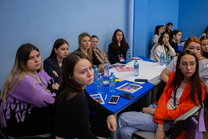 Трендвотчинг и генерация бизнес-идей на тренингах в Елабужском институте Трендвотчинг и генерация бизнес-идей на тренингах в Елабужском институте