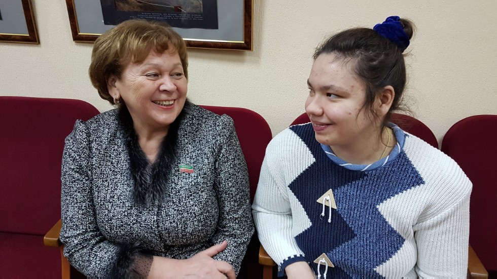 В Союзе журналистов республики прошла презентация автобиографической книги журналиста Александра Малова 'По маршрутам опалённой молодости' В Союзе журналистов республики прошла презентация автобиографической книги журналиста Александра Малова 'По маршрутам опалённой молодости'