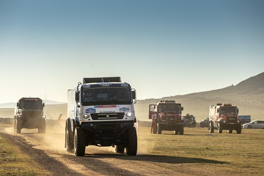          - 'ظ ' , «-», «ظ », «ظ »