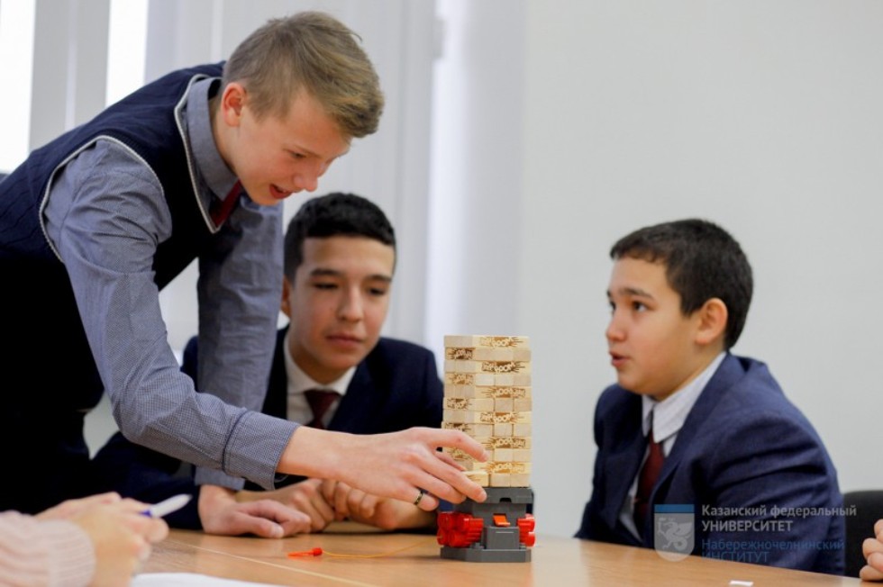 'Learning English with Board Games'