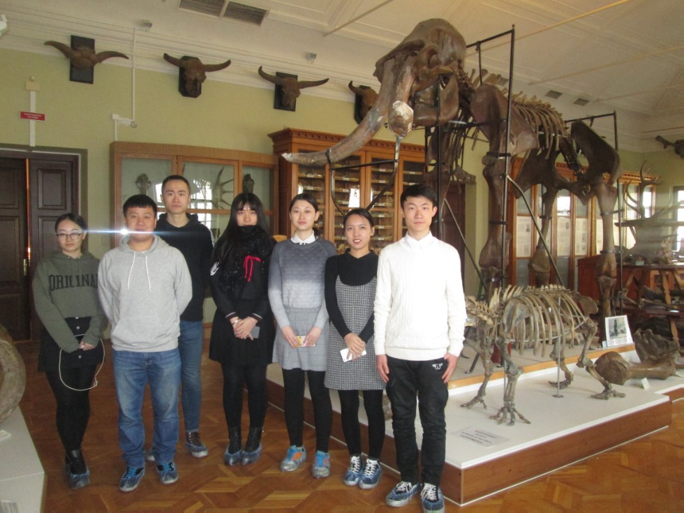 В России китайские студенты встречают Новый год два раза В России китайские студенты встречают Новый год два раза