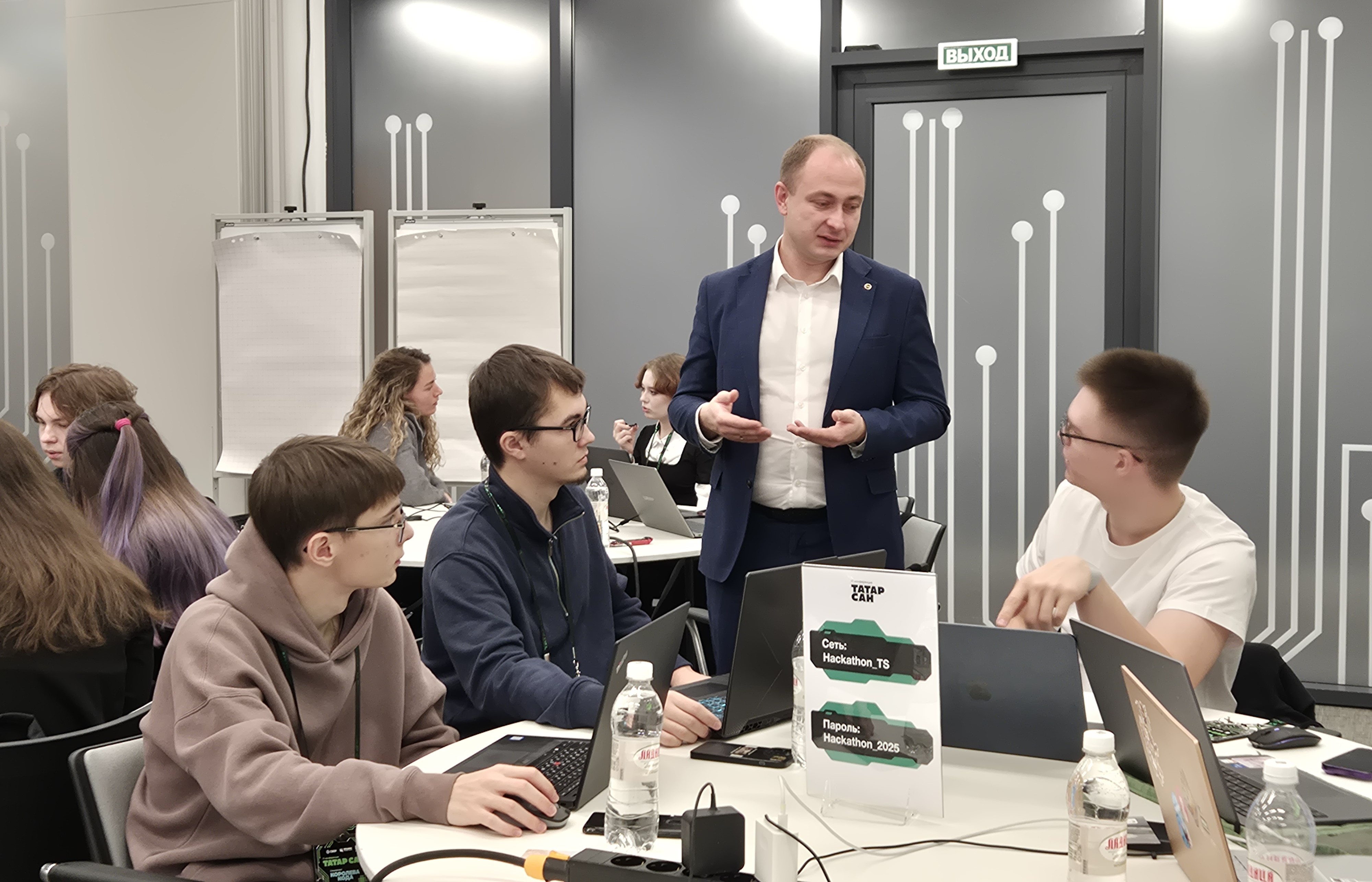 Очный финал хакатона AI-проектов от СБЕР в партнерстве с КФУ прошел в IT-парке имени Башира Ремеева Очный финал хакатона AI-проектов от СБЕР в партнерстве с КФУ прошел в IT-парке имени Башира Ремеева