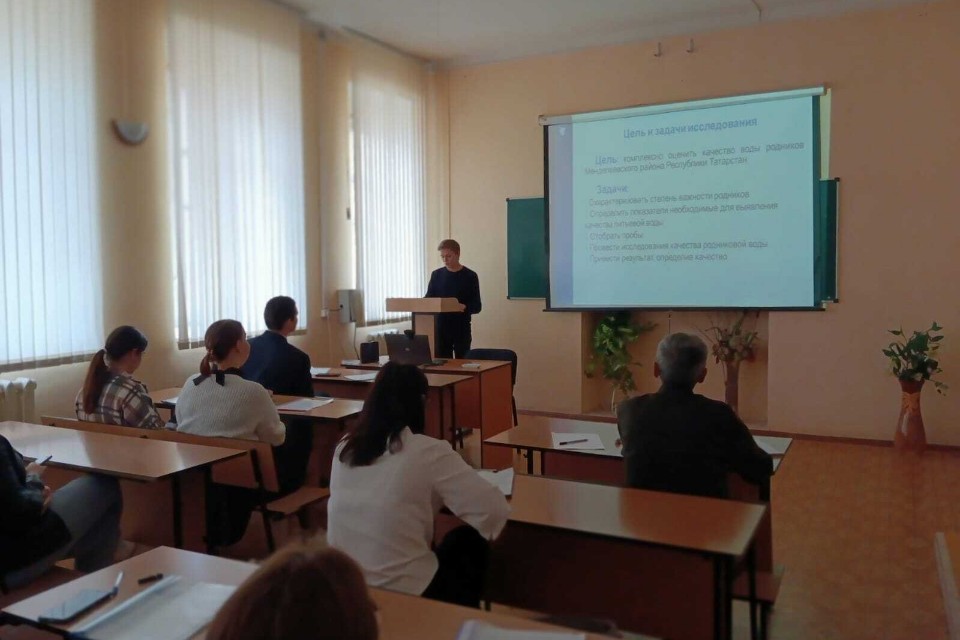 Студенты кафедры биологии и химии приняли участие в 54-й Итоговой научно-образовательной конференции Студенты кафедры биологии и химии приняли участие в 54-й Итоговой научно-образовательной конференции