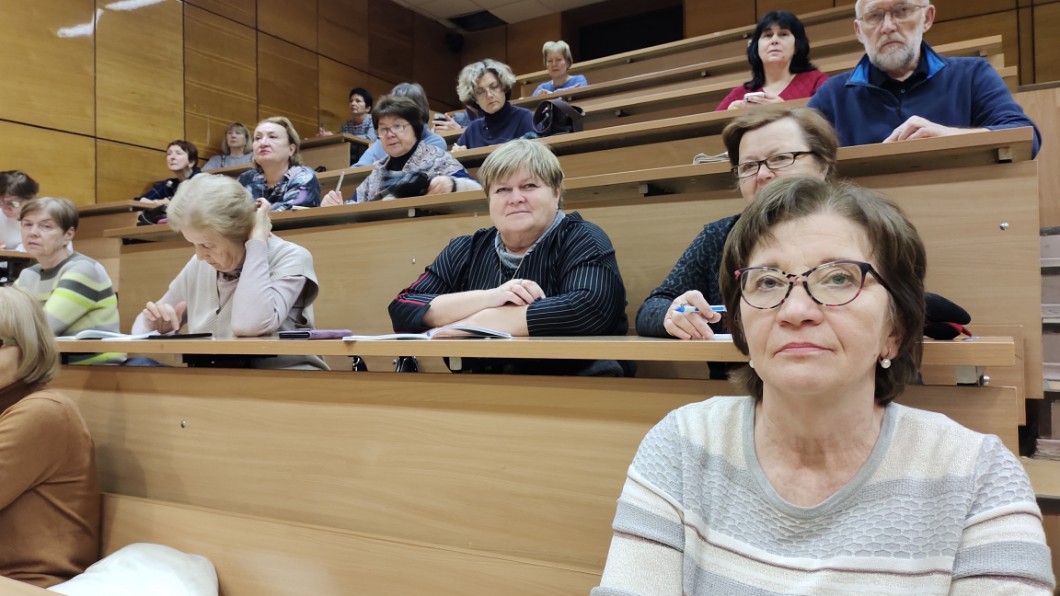 ��������� ��� ������������� � ������� 18 ���� ,����������� �������� �������� ���