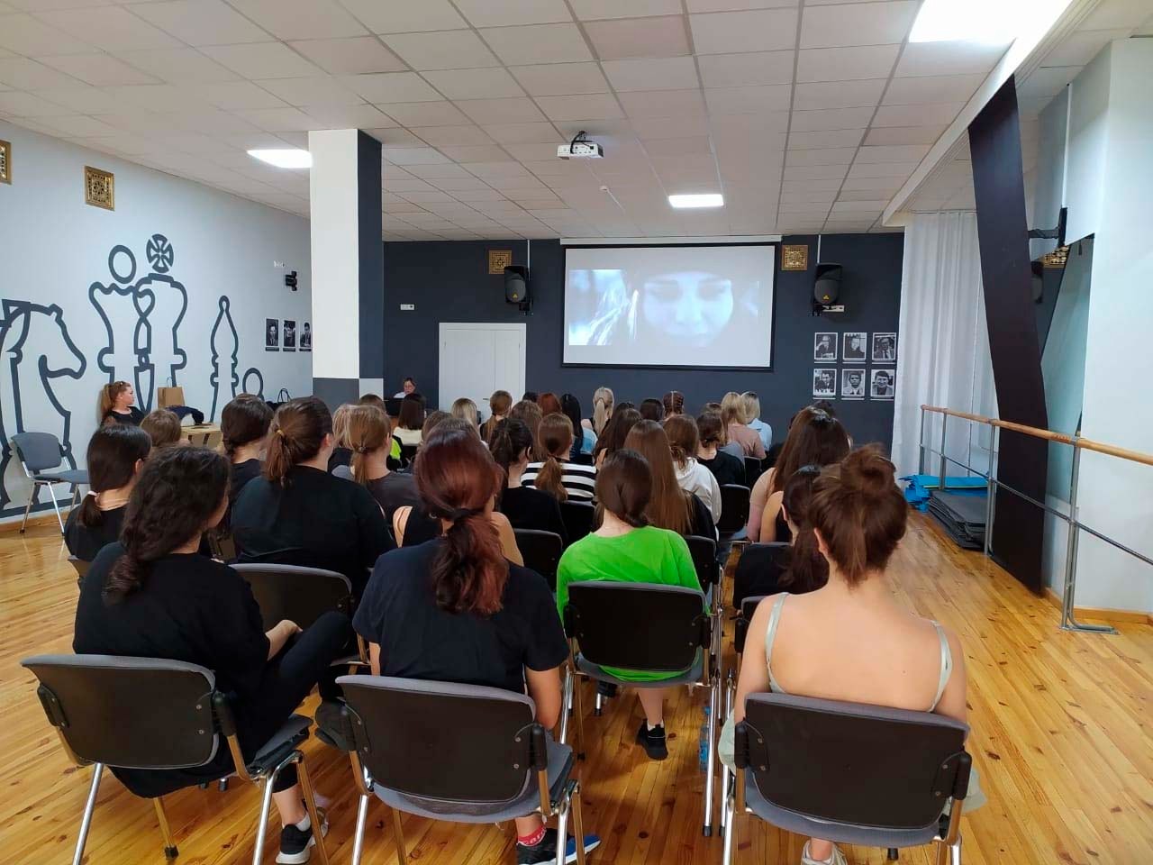 ������-������ 