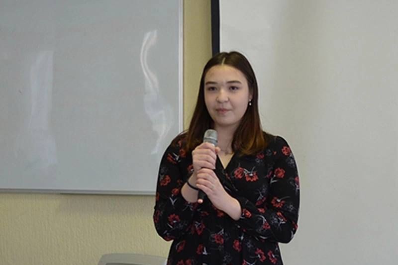 В доме-интернате престарелых и инвалидов выступили студенты Елабужского института КФУ В доме-интернате престарелых и инвалидов выступили студенты Елабужского института КФУ