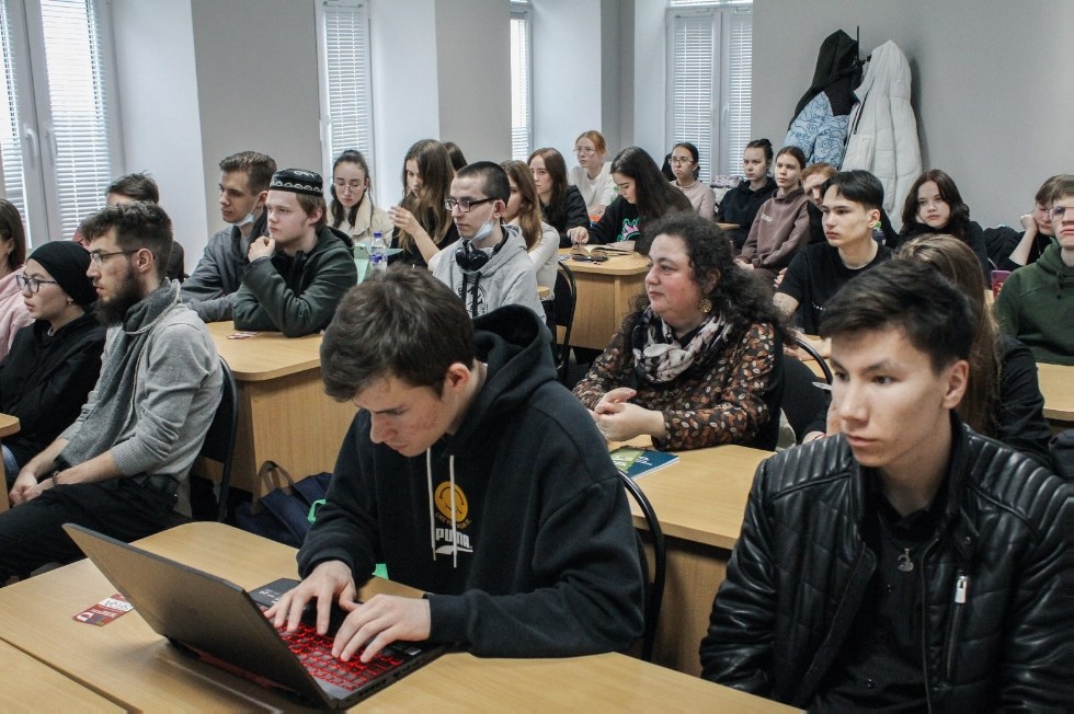 На кафедре религиоведения КФУ прошел научный семинар На кафедре религиоведения КФУ прошел научный семинар