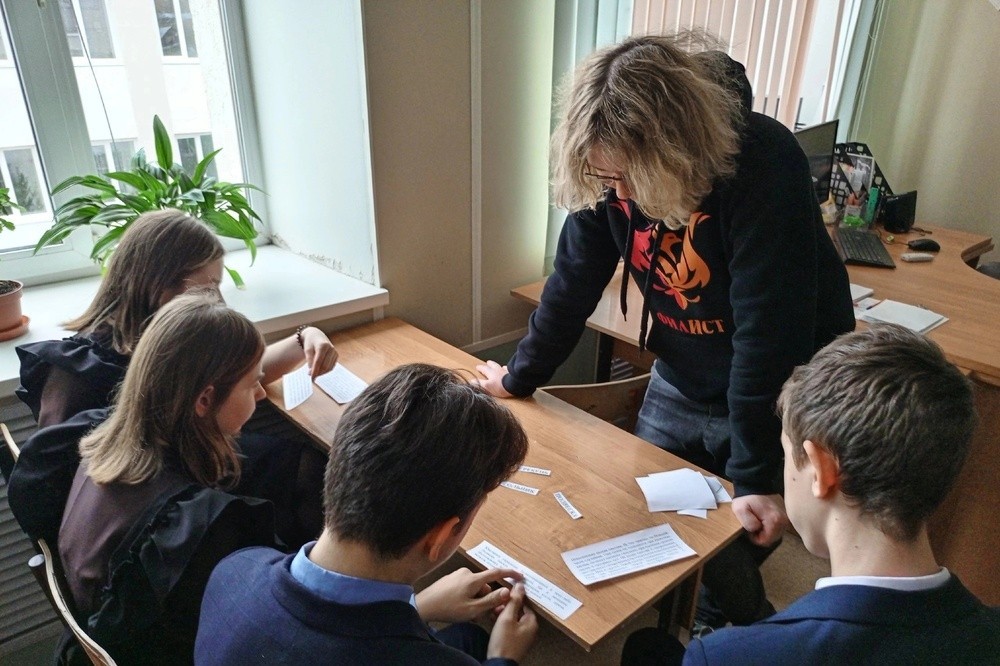 ��� 'ArteFact' ���������� ���� ������������ ��������� ���� � ����� ������������ �������� �������� � ����������� � ������ ������������������ �����