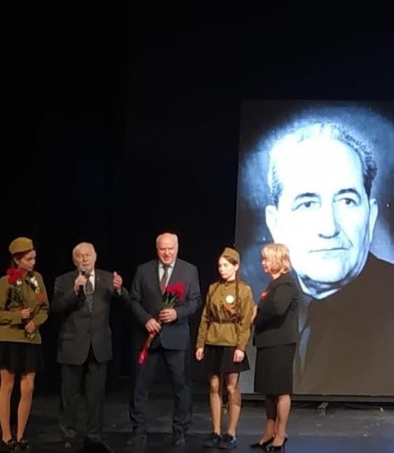 �������� ��� �������� �� ��������� ���������, ����������� 80-����� ������� ������