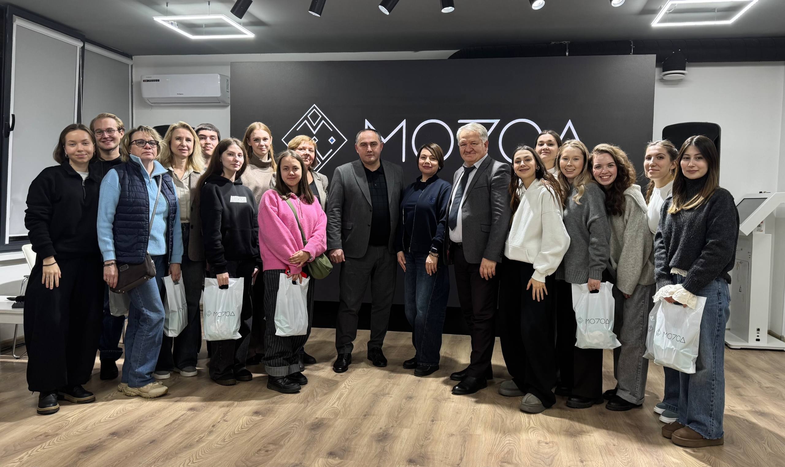 I российская школа студенческих лидеров открыта! I российская школа студенческих лидеров открыта!