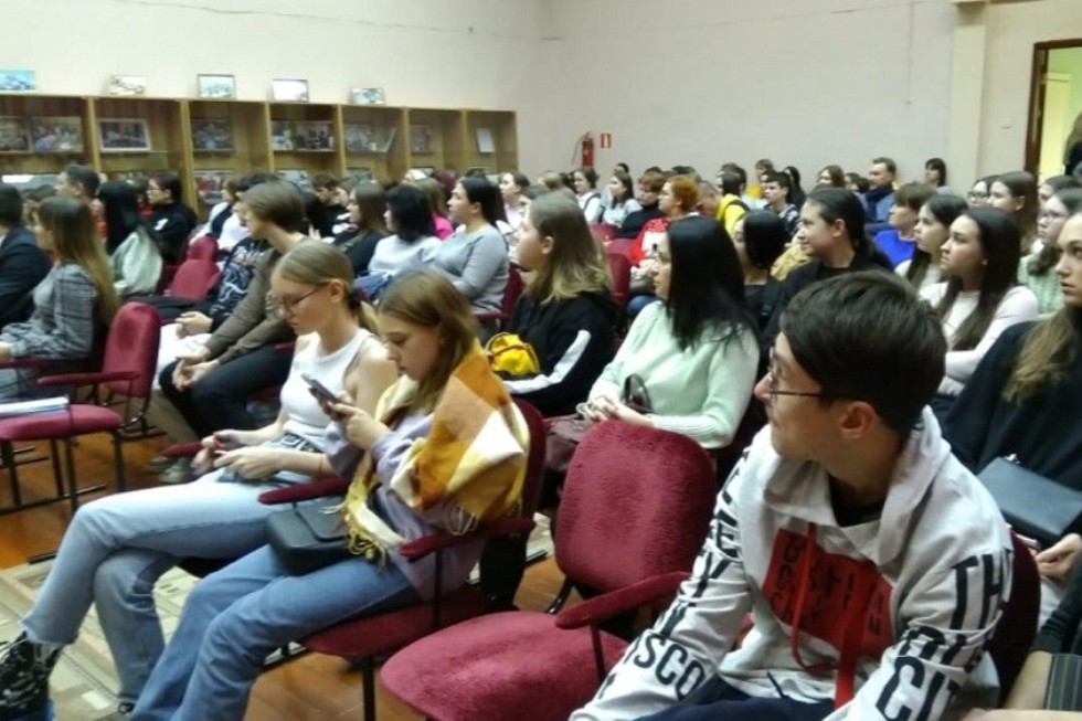 Состоялась встреча со школьниками и их родителями в Нижнекамске