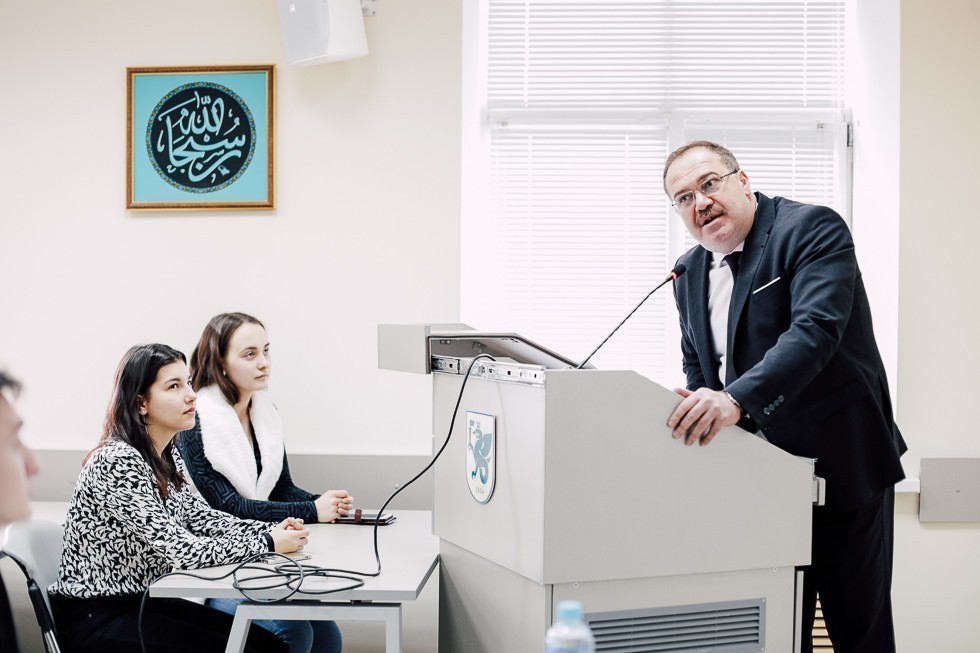 Lecture given by Consul General of Turkey in Kazan Ahmet Sadık Doğan