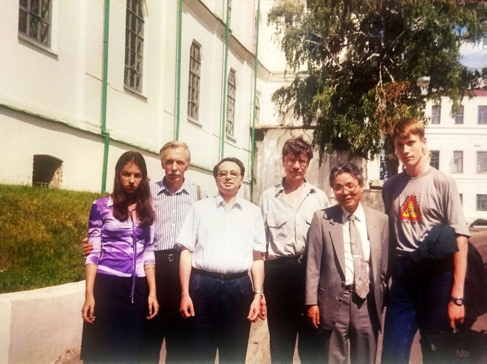   2000 / Petrov School 2000