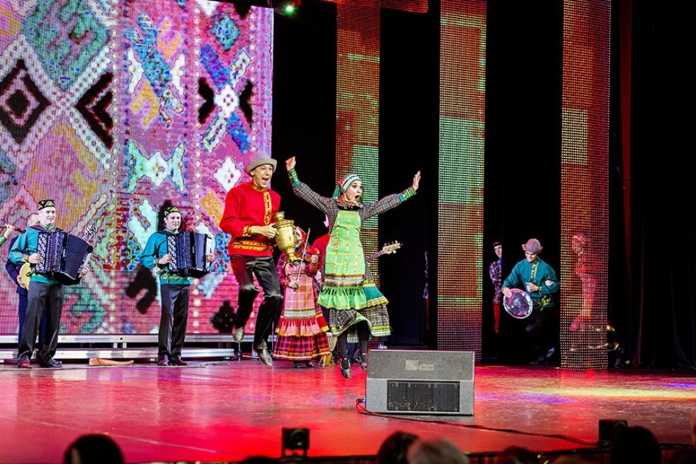 Все началось с судьбоносной песни 'Золотая рыбка' Все началось с судьбоносной песни 'Золотая рыбка'