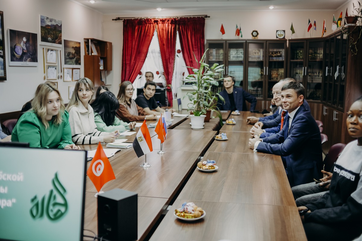 При поддержке КФУ открылся первый в Казани Дом Африки При поддержке КФУ открылся первый в Казани Дом Африки