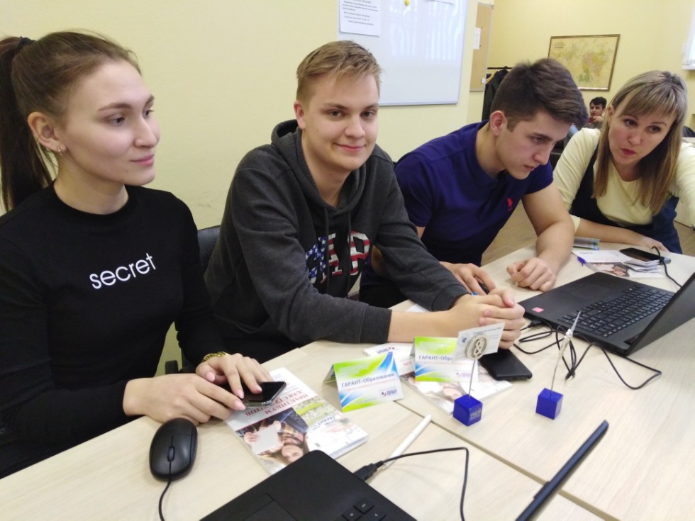 � ����������� ������� ��������� ������-�����  � �������������� ���������-�������� ������� 