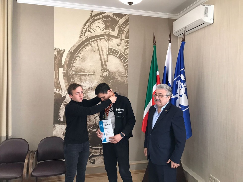 ���������� �������� ����� 1 ����� � ���������-�������������� ���� 