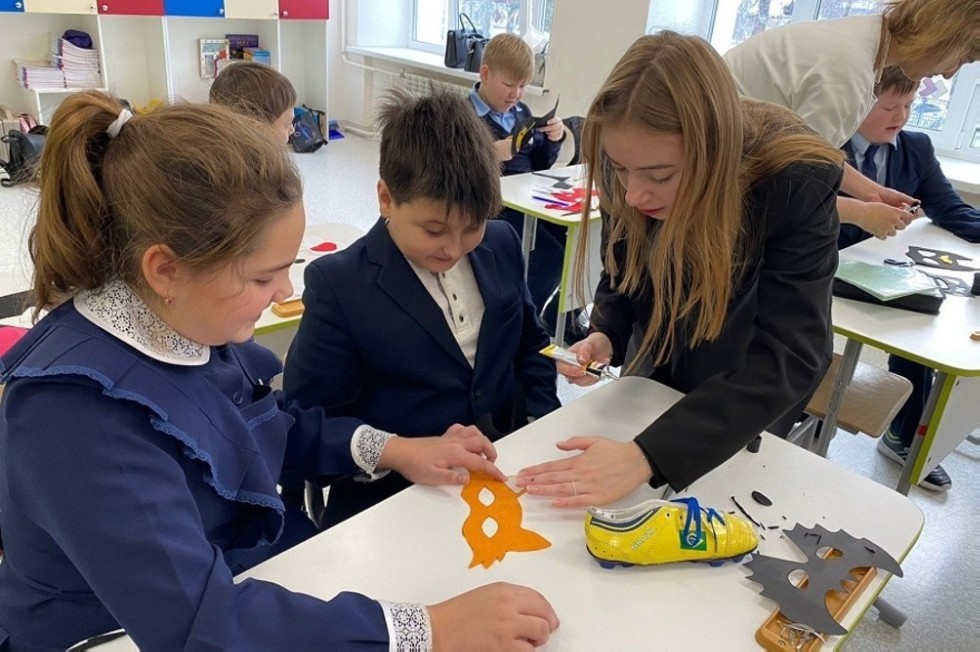 Состоялся мастер-класс 'Новогодняя маска из фетра' Состоялся мастер-класс 'Новогодняя маска из фетра'