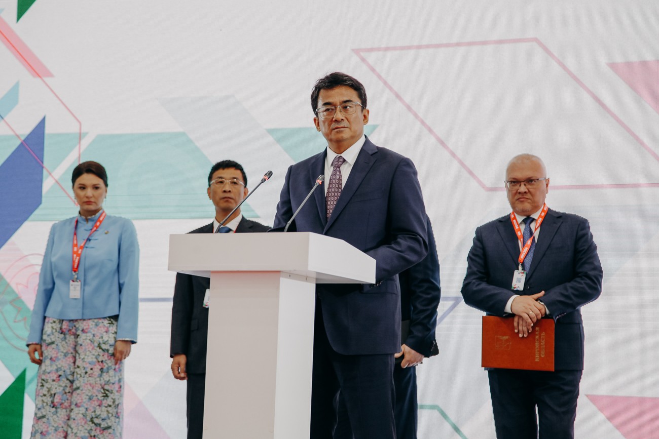 ��� ��������� ������� � ������ '������: ������ � ����� ? �������������� ��������������'.