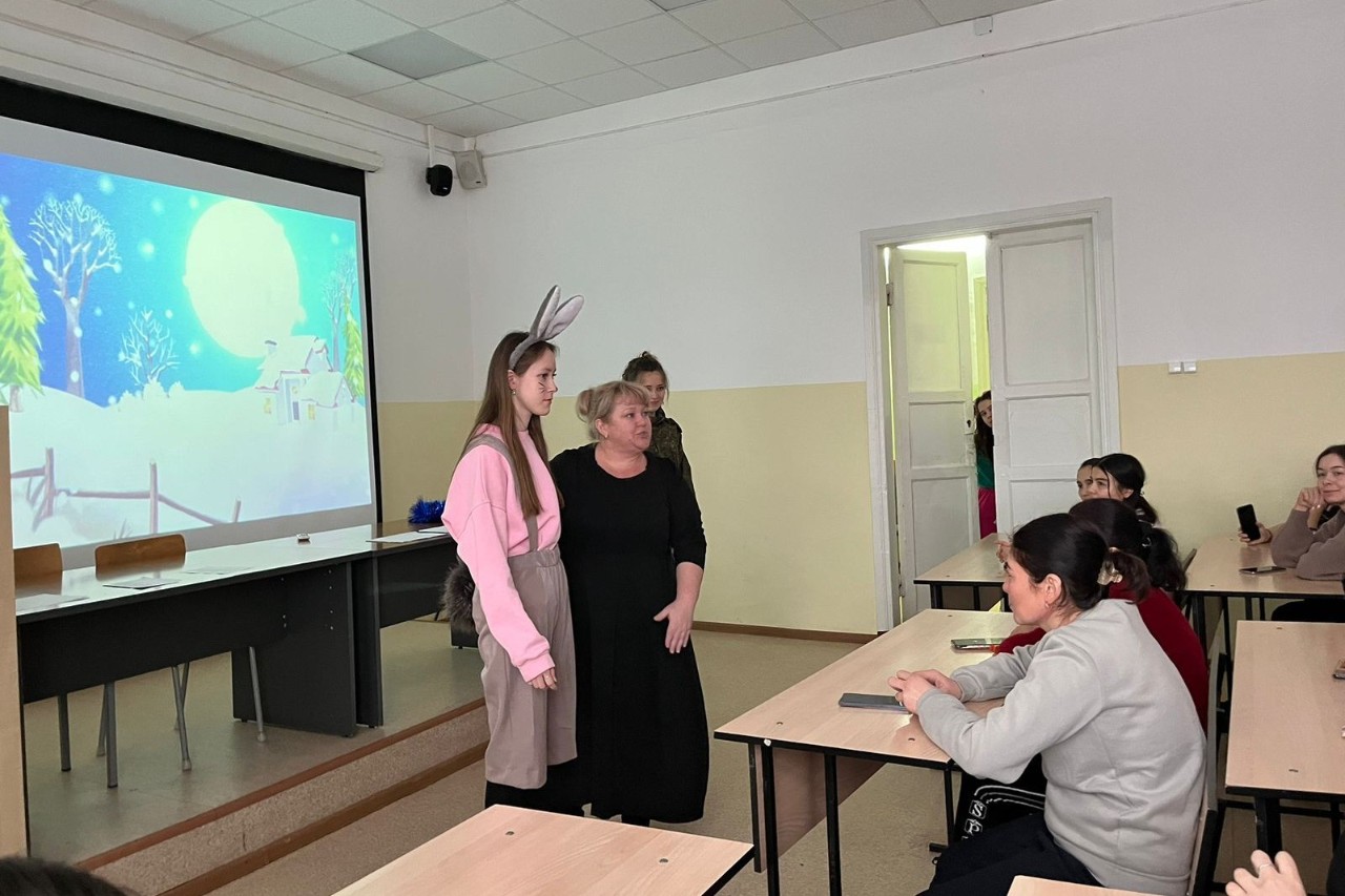 'Новогодний переполох': праздник организовали студенты 'Новогодний переполох': праздник организовали студенты