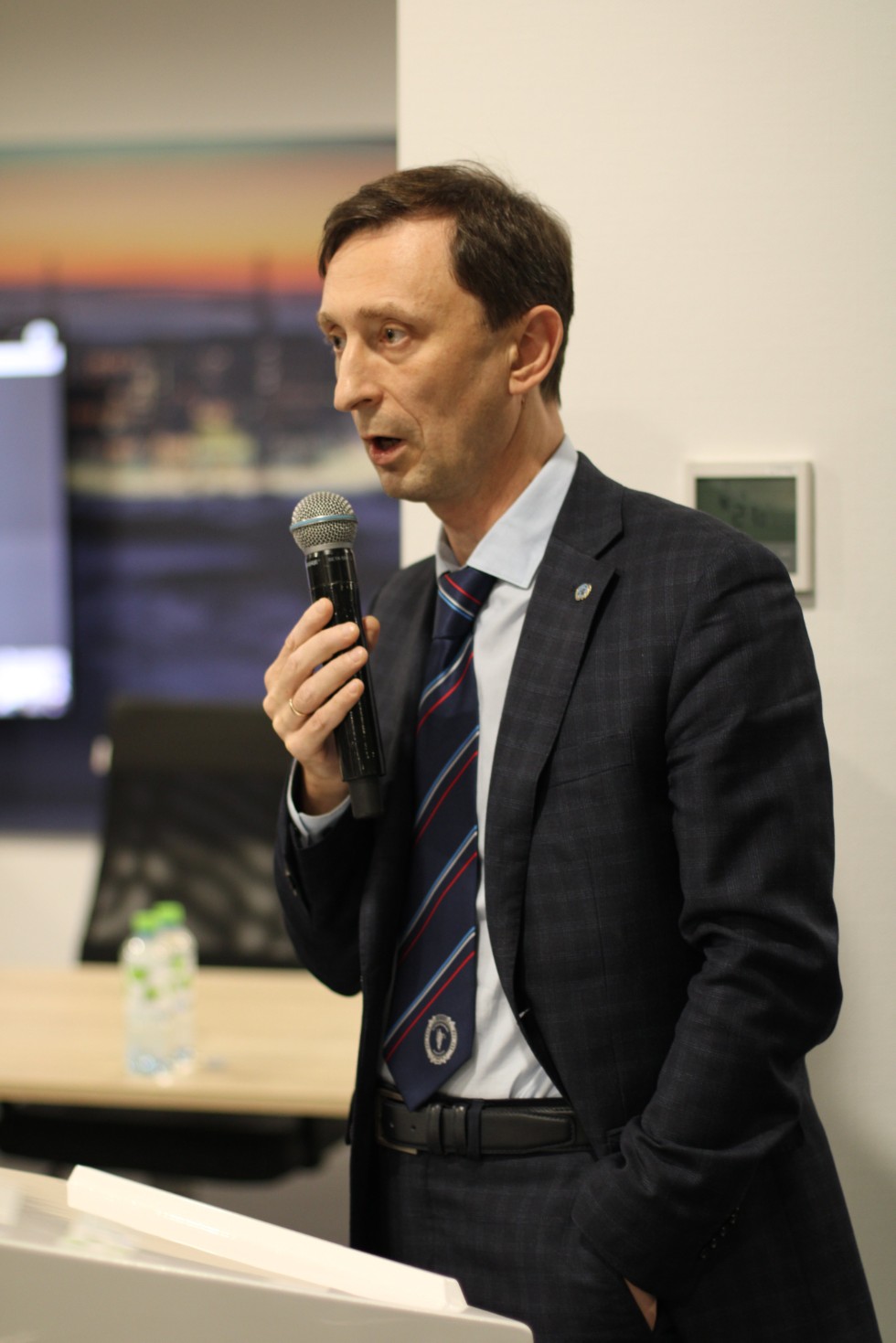 ������������� ������-������������ ����������� '������������� ����� � �������� ����������� �������' (� 100-����� ���������� �.�. ���������)