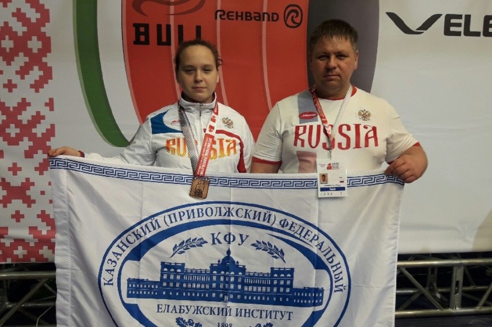 ������ ��������� ������ ������� ������ � �������� ���������� �������� � ������������ ����������������� ����������� ��������� ��� ���� ��������