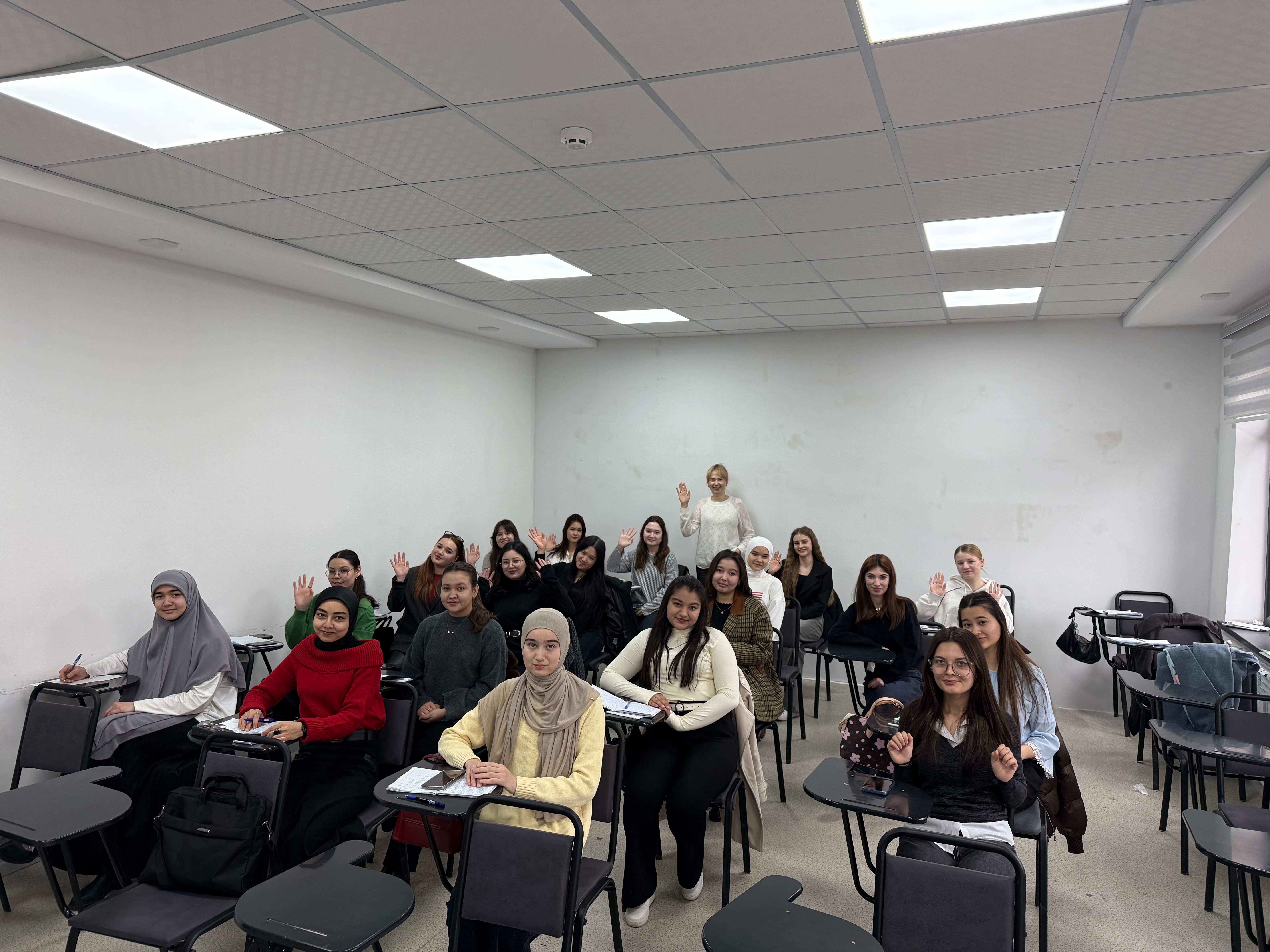 Очередной визит преподавателей ВШИЯиП в г. Джизак Республики Узбекистан Очередной визит преподавателей ВШИЯиП в г. Джизак Республики Узбекистан