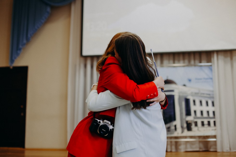 Состоялось торжественное вручение дипломов выпускникам бакалавриата по направлению Состоялось торжественное вручение дипломов выпускникам бакалавриата по направлению