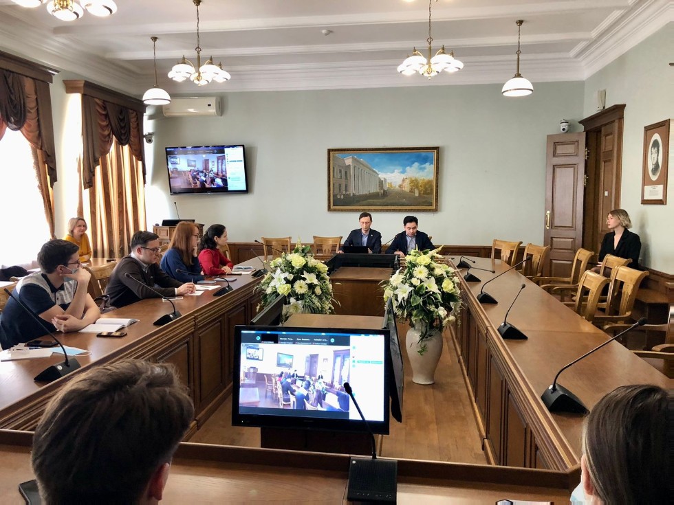 Международный научный круглый стол 'Теория и практика взаимодействия правовых систем в современном мире' Международный научный круглый стол 'Теория и практика взаимодействия правовых систем в современном мире'