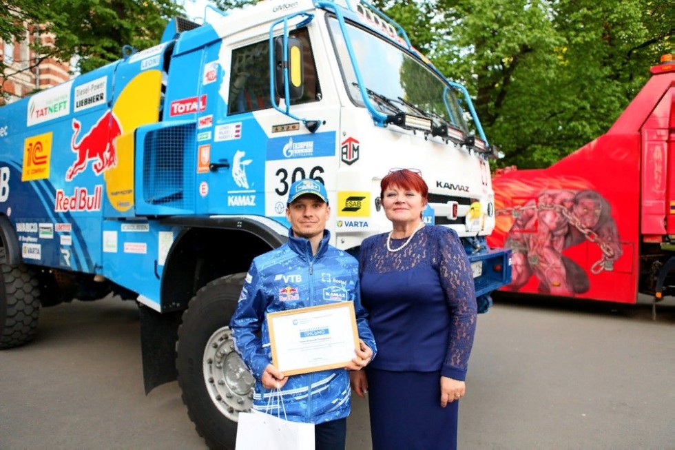 Ночь не для сна, а для науки в Елабужском институте КФУ Ночь не для сна, а для науки в Елабужском институте КФУ