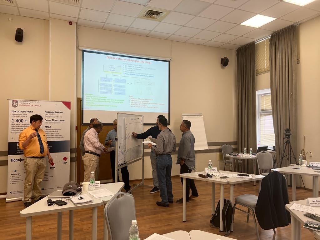 С 3 по 12 июля в Высшей школе бизнеса был организован очный учебный модуль для слушателей программы DBA OMAN С 3 по 12 июля в Высшей школе бизнеса был организован очный учебный модуль для слушателей программы DBA OMAN