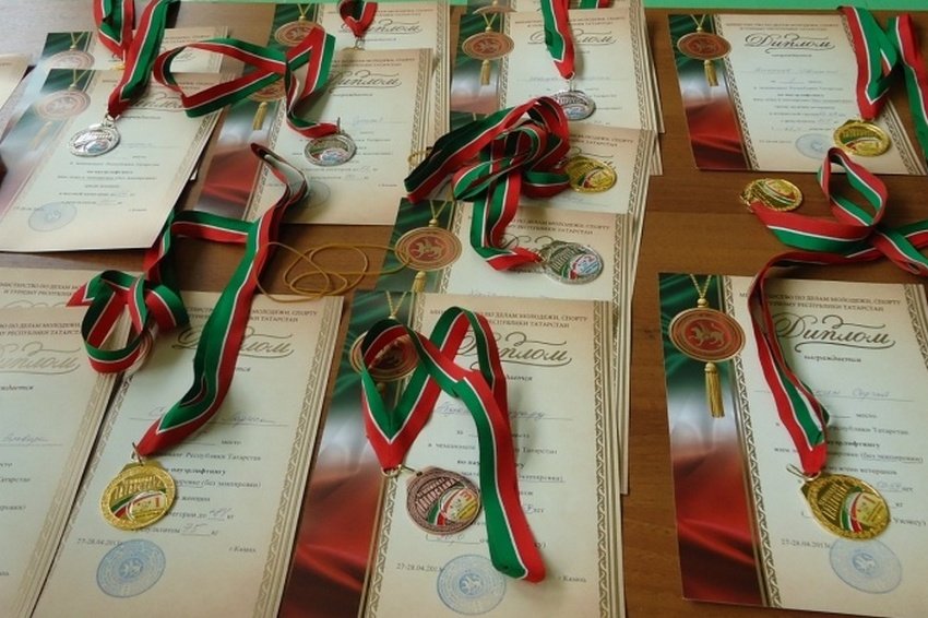 3 '�������' � 2 '����������' � ������� ����������� ��������� ���