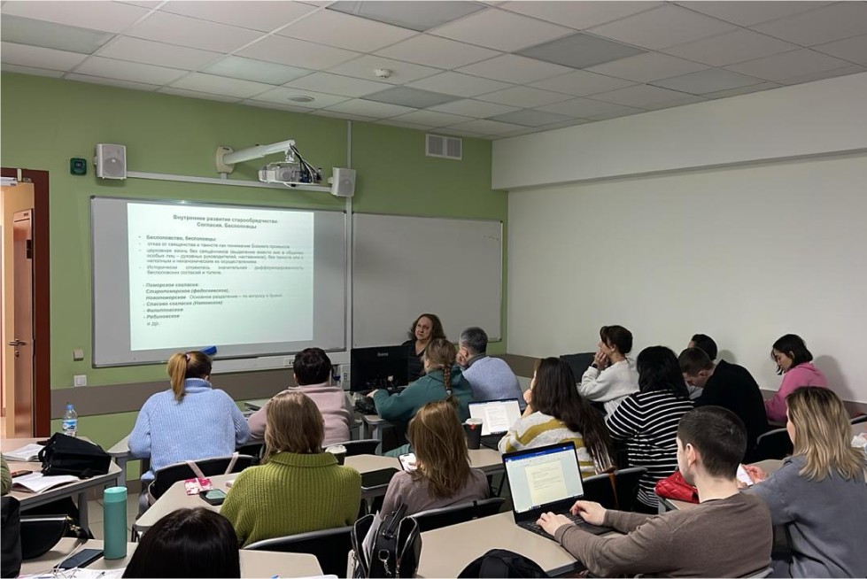 В Центре развития компетенций UNIVERSUM+ ИМО завершились практические занятия по освоению методики подготовки и проведения городской автобусной экскурсии. В Центре развития компетенций UNIVERSUM+ ИМО завершились практические занятия по освоению методики подготовки и проведения городской автобусной экскурсии.