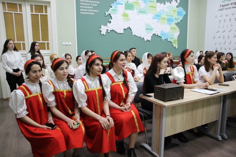 ����� �������� �����