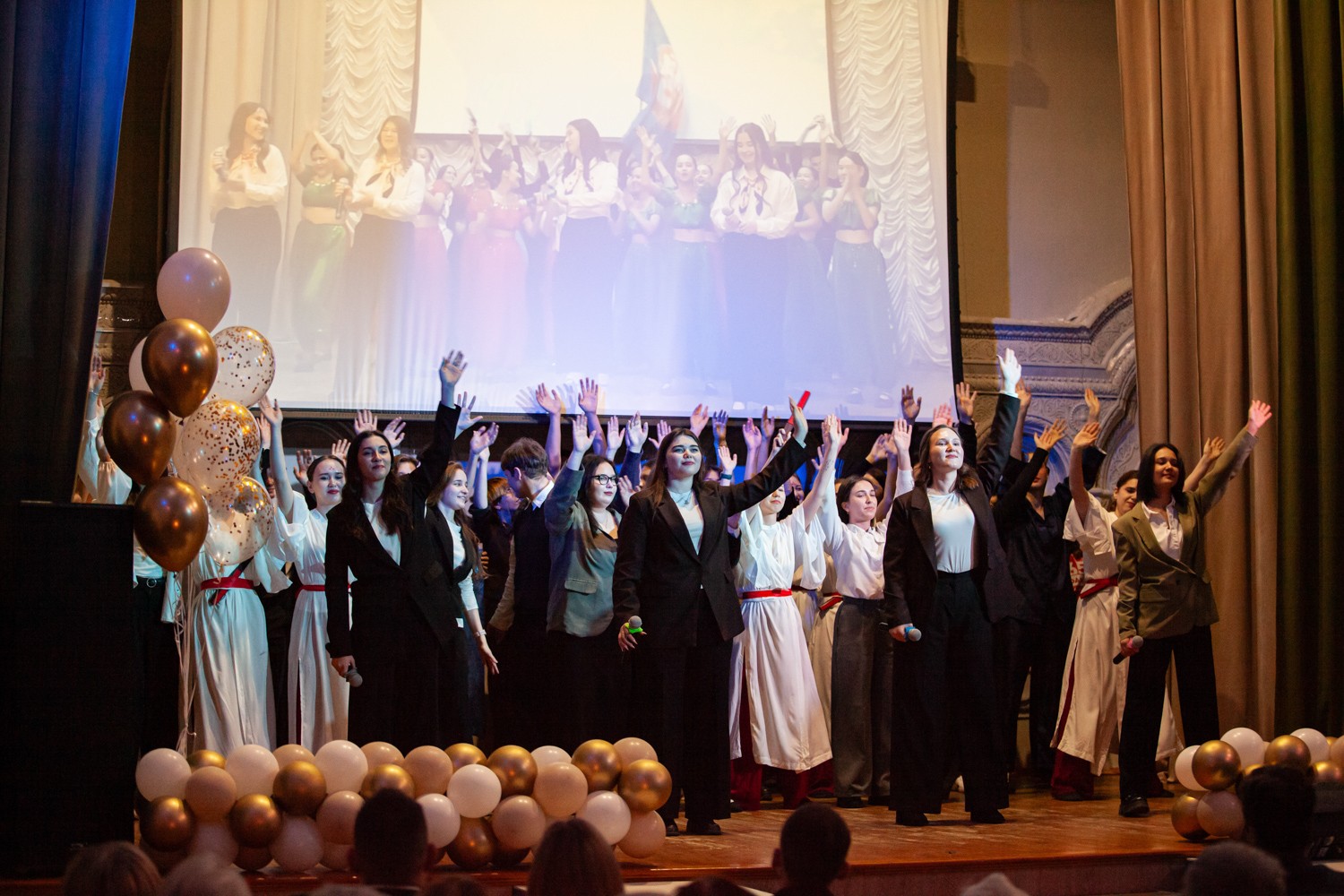 � ���������� ��������� ��� ������������� 60-����� ���������� ����������� ������ ,���������� �������� ���