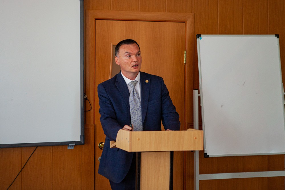 IX ������������ ������: ������� (����)