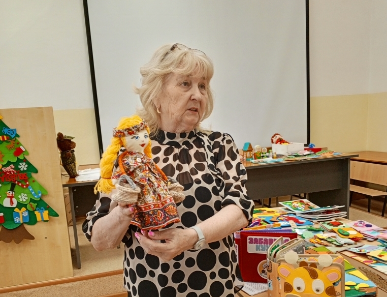 Первый Фестиваль игрушки в Елабужском институте КФУ: творчество, традиции и педагогика Первый Фестиваль игрушки в Елабужском институте КФУ: творчество, традиции и педагогика