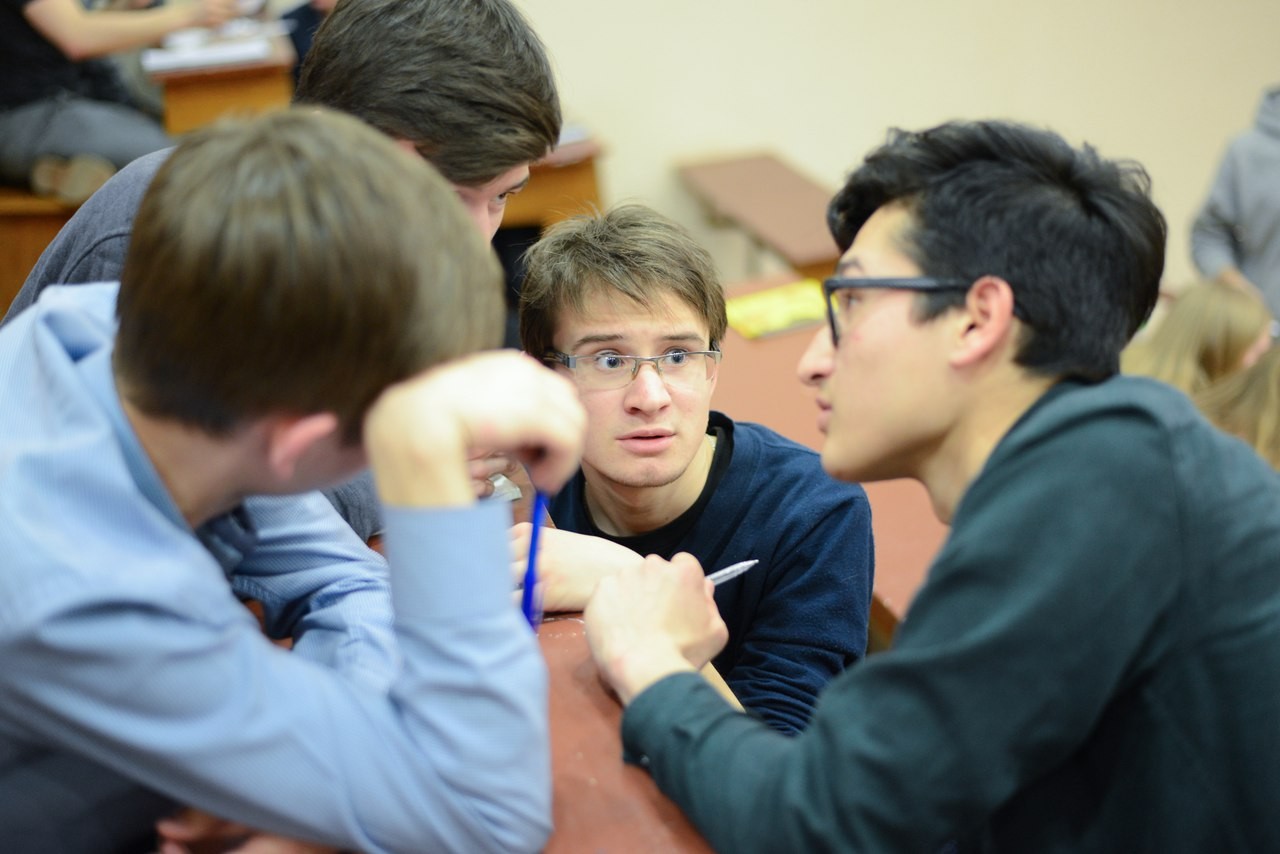 Турнир по географическому брейн - рингу 'Кубок трех столиц' Турнир по географическому брейн - рингу 'Кубок трех столиц'