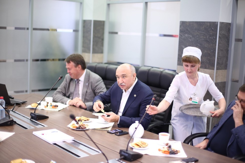 Prospects of a Unified Medical Information System Discussed with Deputy Minister of Communications and Mass Media of Russia ,Ministry of Health of Tatarstan, Ministry of Communications and Mass Media of Russia, Federal Medical-Biological Agency