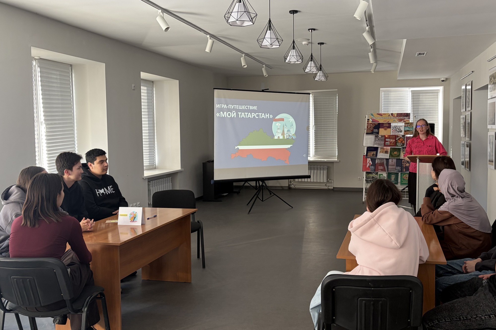 Студенты Елабужского института КФУ совершили литературное путешествие по Татарстану Студенты Елабужского института КФУ совершили литературное путешествие по Татарстану