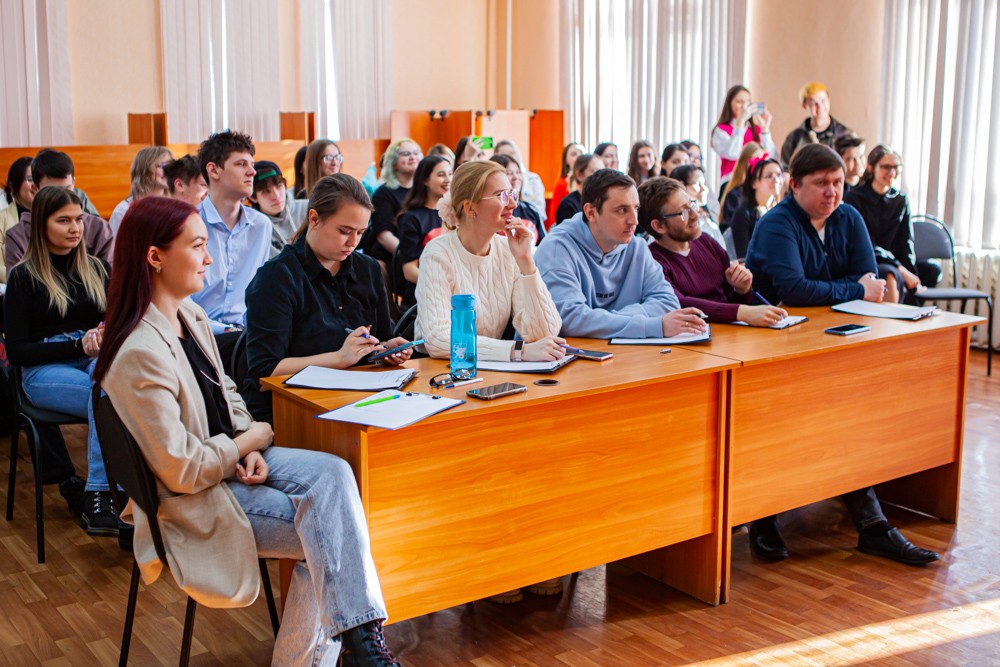 'Научный StandUp' в Елабужском институте КФУ 'Научный StandUp' в Елабужском институте КФУ