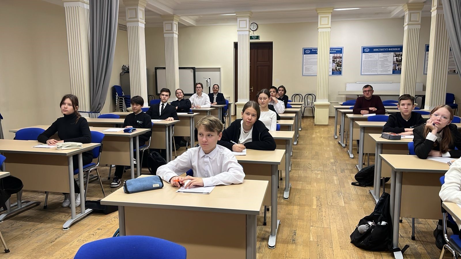 Лицеисты приняли участие в ежегодной Всемирной образовательной акции 'Татарча диктант' Лицеисты приняли участие в ежегодной Всемирной образовательной акции 'Татарча диктант'